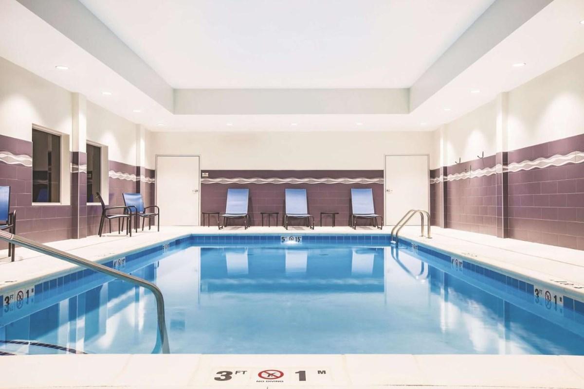 La Quinta By Wyndham Omaha Airport Downtown Otel Carter Lake Dış mekan fotoğraf