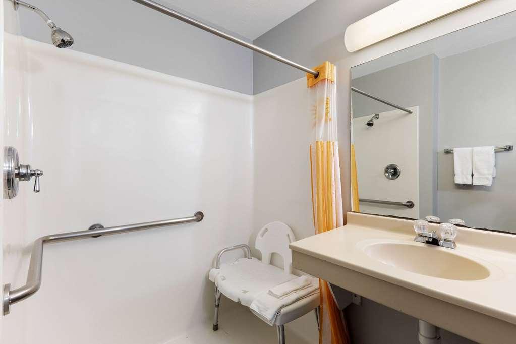 La Quinta By Wyndham Omaha Airport Downtown Otel Carter Lake Oda fotoğraf