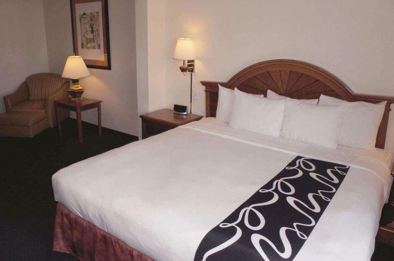 La Quinta By Wyndham Omaha Airport Downtown Otel Carter Lake Dış mekan fotoğraf