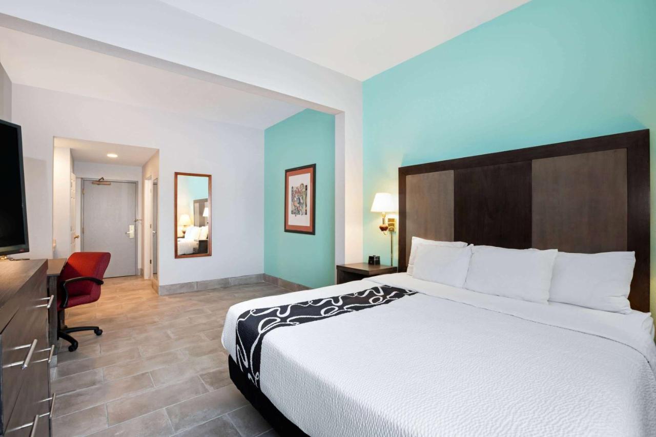 La Quinta By Wyndham Omaha Airport Downtown Otel Carter Lake Dış mekan fotoğraf