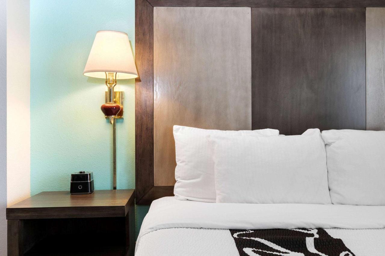 La Quinta By Wyndham Omaha Airport Downtown Otel Carter Lake Dış mekan fotoğraf